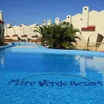Апартаменты Deluxe Con Piscina Climatizada Адехе