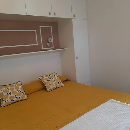 Deluxe Con Piscina Climatizada * אדחה